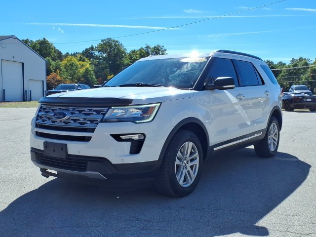 Used 2019 Ford Explorer XLT w/ Equipment Group 202A AWD/4WD image 3