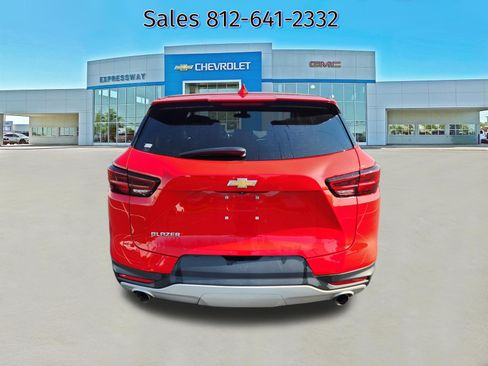 Used 2023 Chevrolet Blazer LT FWD image 6