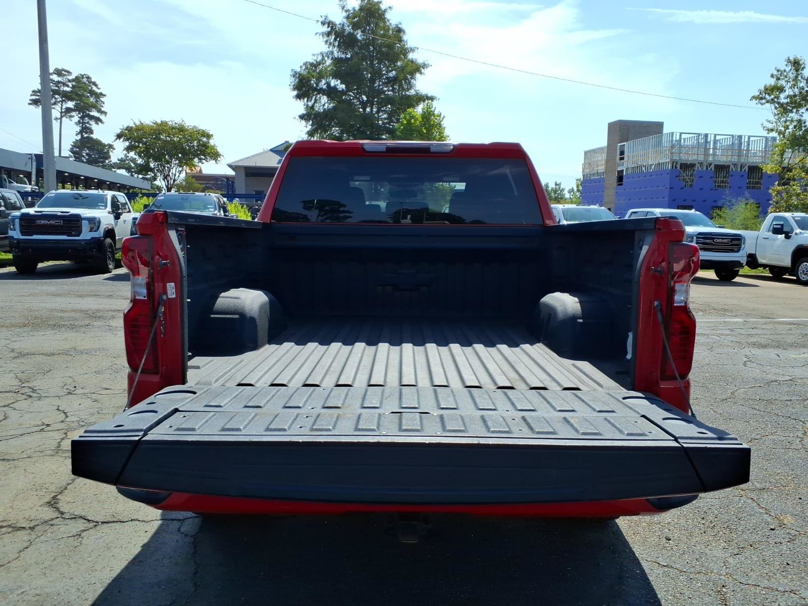 Used 2022 Chevrolet Silverado 1500 Custom AWD/4WD image 6