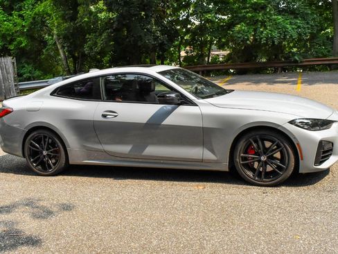 Used 2023 BMW 440i xDrive Coupe w/ Premium Package AWD/4WD image 10