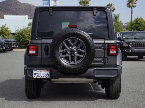 Used 2025 Jeep Wrangler Unlimited Sport AWD/4WD image 5