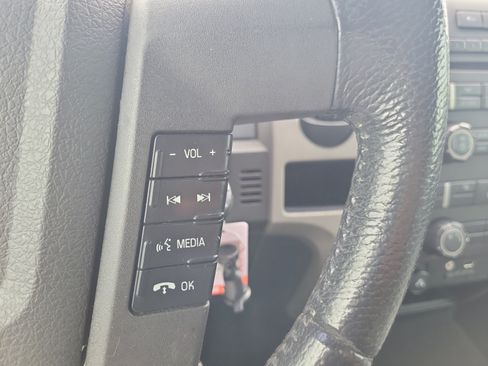 Used 2011 Ford F150 XLT w/ XLT Convenience Pkg RWD image 22