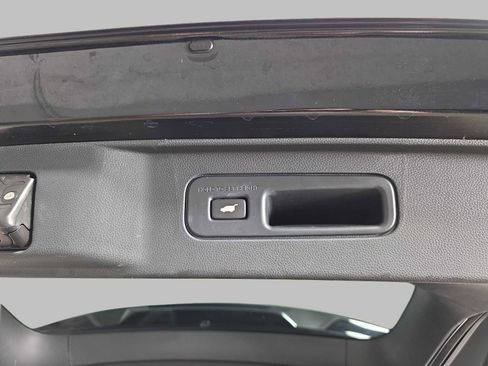 Used 2023 Honda Pilot Elite image 45