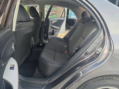 Used 2012 Toyota Corolla S image 19