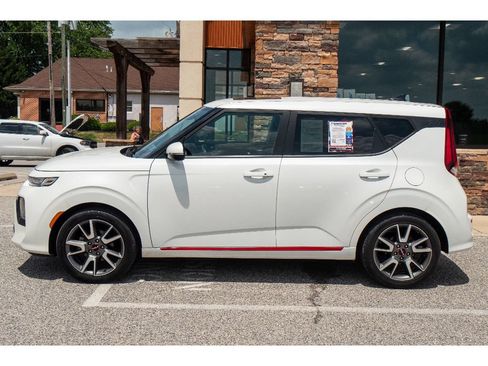Used 2022 Kia Soul GT-Line FWD image 6
