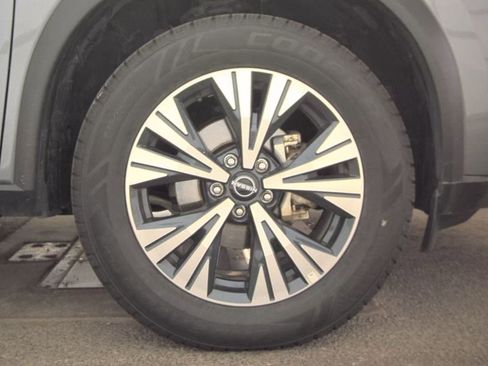 Used 2022 Nissan Rogue SV AWD/4WD image 10