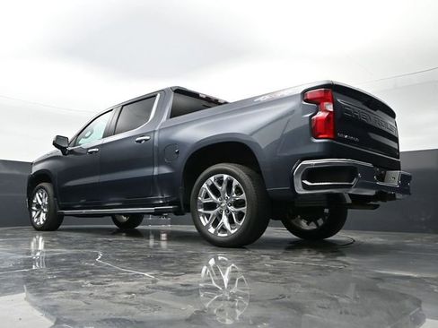 Used 2020 Chevrolet Silverado 1500 LTZ w/ LTZ Premium Package image 40