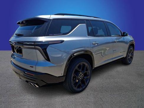 Used 2024 Chevrolet Traverse RS FWD image 4