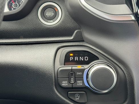New 2026 RAM 1500 Express AWD/4WD image 15