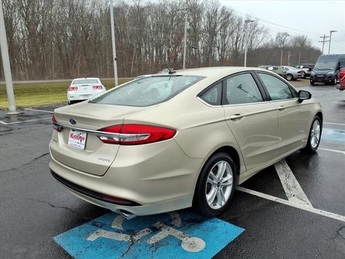 Used 2018 Ford Fusion S FWD image 4