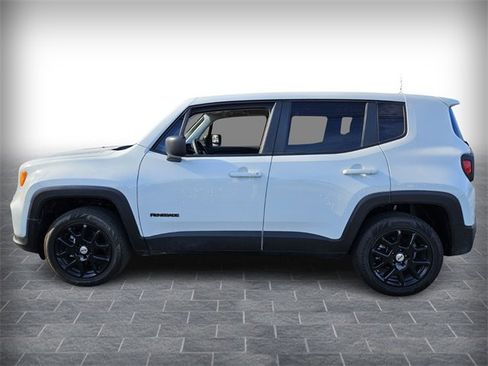 Used 2023 Jeep Renegade Latitude image 4