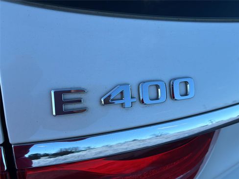 Used 2017 Mercedes-Benz E 400 E 400 Luxury w/ Premium 1 Package image 38