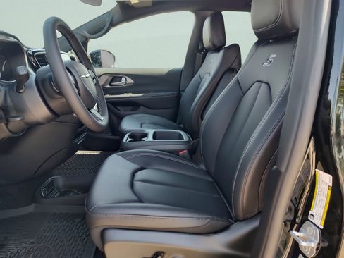 New 2026 Chrysler Pacifica Select image 27