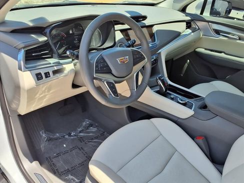 Certified 2024 Cadillac XT5 Premium Luxury FWD image 19