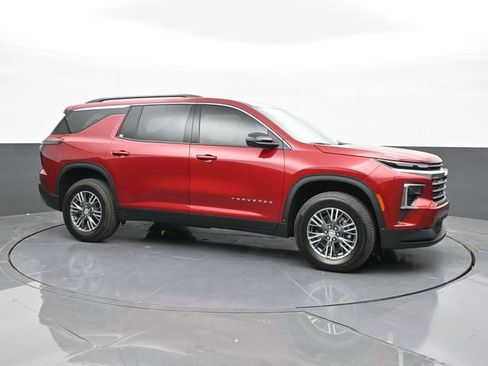 New 2026 Chevrolet Traverse LT w/ Driver Confidence Package image 19