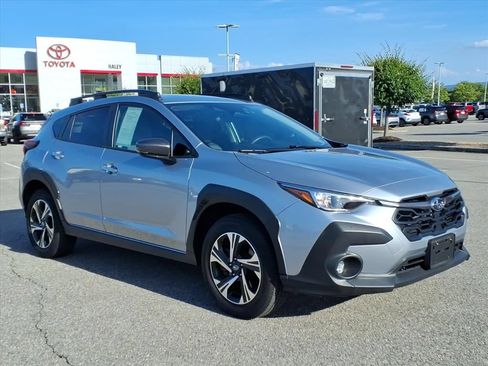 Used 2024 Subaru Crosstrek 2.0i Premium AWD/4WD image 2