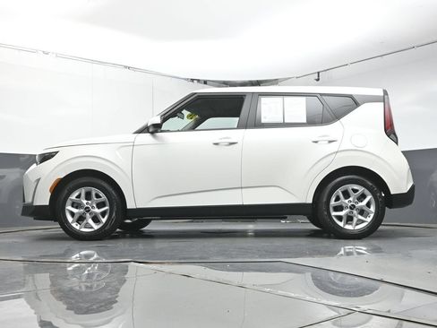 Used 2024 Kia Soul LX w/ Option Group 015 FWD image 36