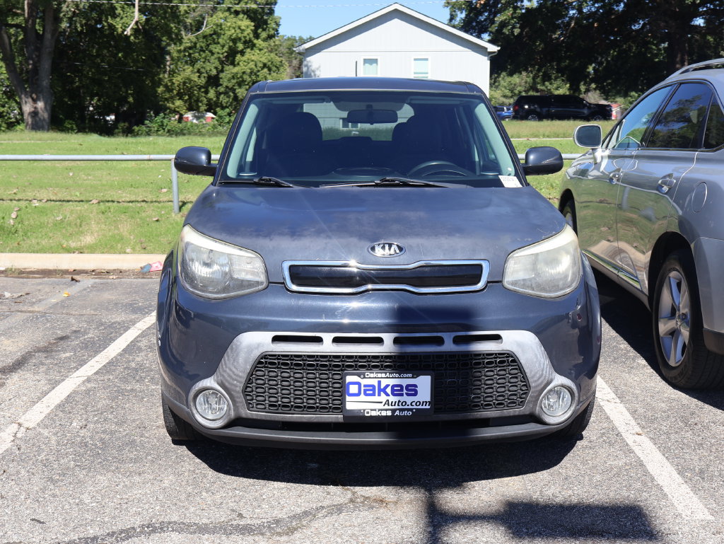 Used 2016 Kia Soul + FWD image 10