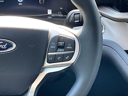 New 2026 Ford Explorer Active AWD/4WD image 18