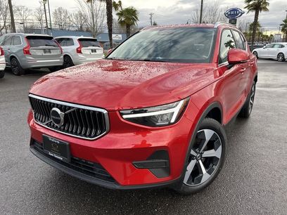Certified 2025 Volvo XC40 B5 Core w/ Protection Package Premier
