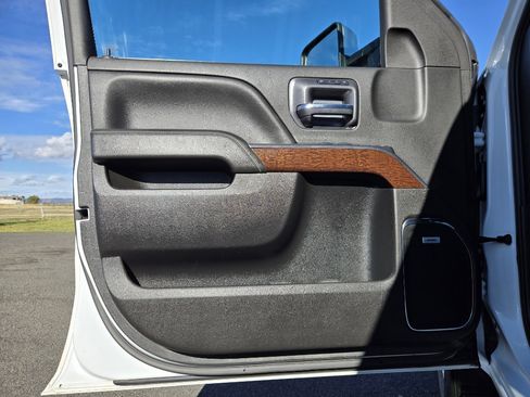 Used 2019 GMC Sierra 3500 SLT image 11