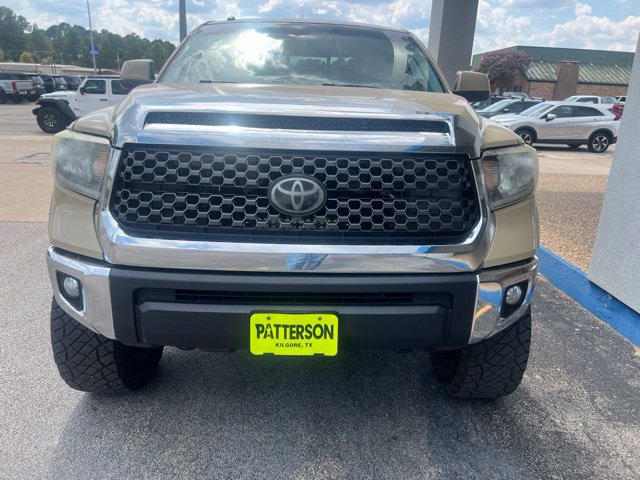 Used 2019 Toyota Tundra SR5 w/ SR5 Upgrade Package AWD/4WD image 4