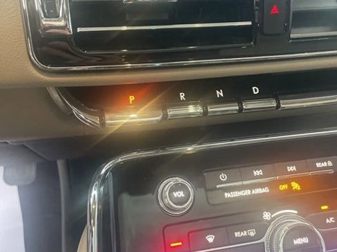 Used 2022 Lincoln Navigator L Reserve image 24