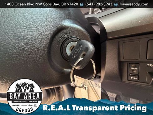 Used 2017 Toyota Tundra SR5 w/ TRD Off Road Package AWD/4WD image 16