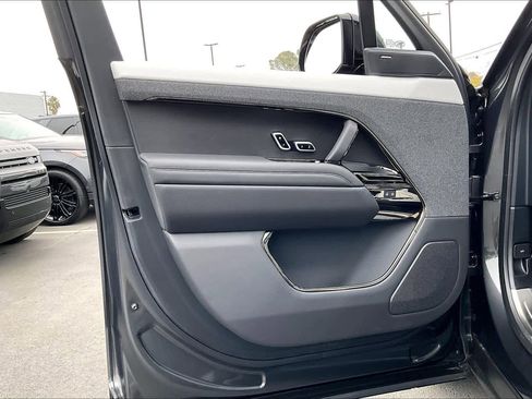 Used 2025 Land Rover Range Rover Sport Dynamic SE image 26