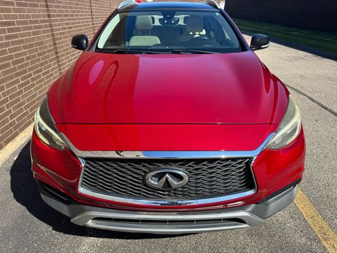 Used 2018 INFINITI QX30 Premium w/ Navigation Package image 29