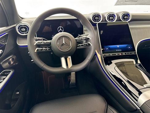 New 2026 Mercedes-Benz GLC 300 image 25