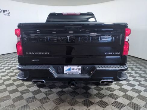 Used 2024 Chevrolet Silverado 1500 Custom Trail Boss AWD/4WD image 4