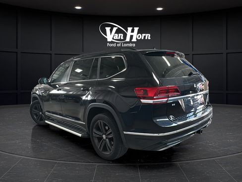 Used 2020 Volkswagen Atlas SE w/ Towing Package AWD/4WD image 5