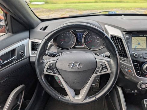 Used 2016 Hyundai Veloster w/ Option Group 03 FWD image 32