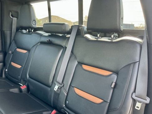 Used 2020 GMC Sierra 1500 AT4 w/ AT4 Premium Package image 31