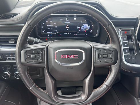 Used 2023 GMC Yukon AT4 w/ Technology Package AWD/4WD image 10