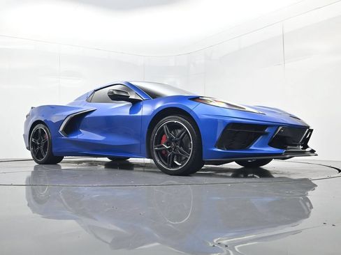 Used 2022 Chevrolet Corvette Stingray Premium Conv w/ Z51 Performance Package RWD image 52