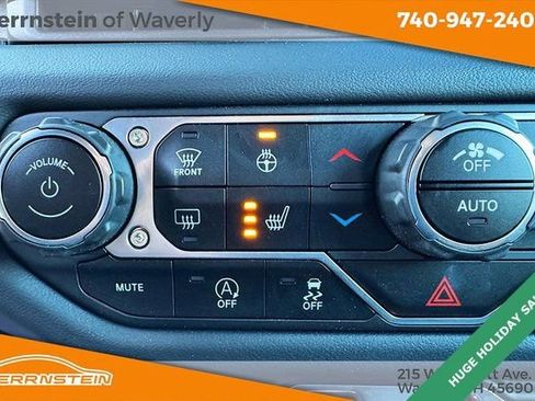 Used 2024 Jeep Wrangler Sahara image 22