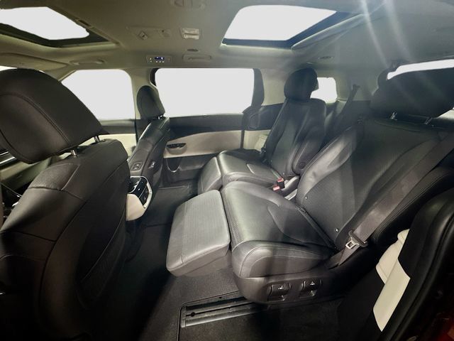Used 2024 Kia Carnival SX Prestige FWD image 26