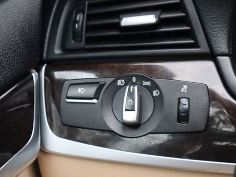 Used 2015 BMW 528i Sedan image 27