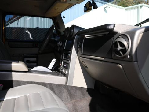 Used 2003 HUMMER H2 Base 4dr 4WD SUV w/ Preferred Equipment Group image 81