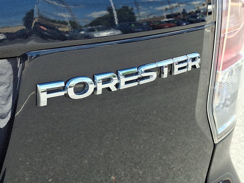 Used 2018 Subaru Forester 2.5i Limited AWD/4WD image 31
