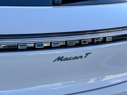 Used 2025 Porsche Macan Turbo image 27