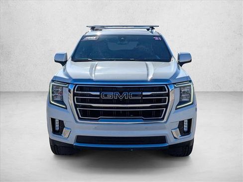 Used 2021 GMC Yukon XL SLT w/ SLT Premium Package image 2