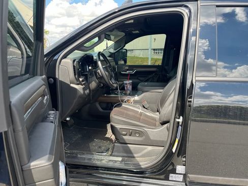 Used 2024 Chevrolet Silverado 2500 High Country w/ Midnight Edition AWD/4WD image 6
