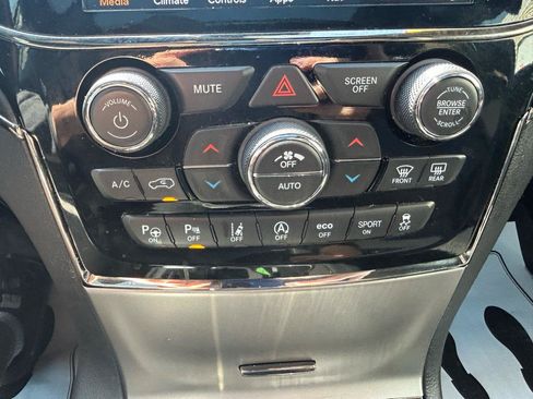 Used 2021 Jeep Grand Cherokee High Altitude AWD/4WD image 28