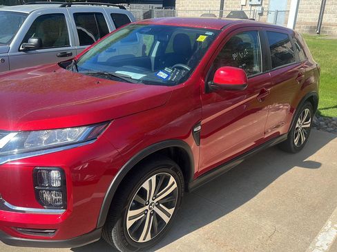 Used 2025 Mitsubishi Outlander Sport ES AWD/4WD image 18