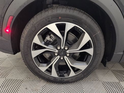 Used 2025 Ford Mustang Mach-E Select w/ Comfort Package Lite image 20