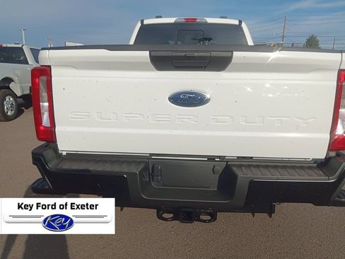 New 2026 Ford F250 XL w/ FX4 Off-Road Package image 9