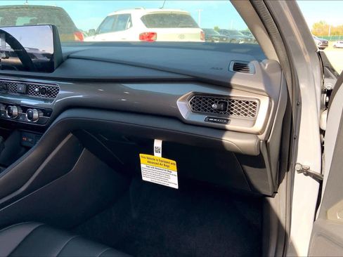 Used 2026 Acura Integra image 17